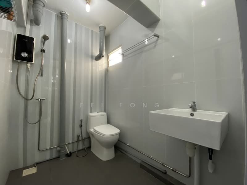 60 Telok Blangah Heights, 60 Telok Blangah Heights, 1 Bedroom, 721 sqft, HDB Flat For Rent, by Fei Fong, 500190691 - Bathroom - PropertyGuru.com.sg