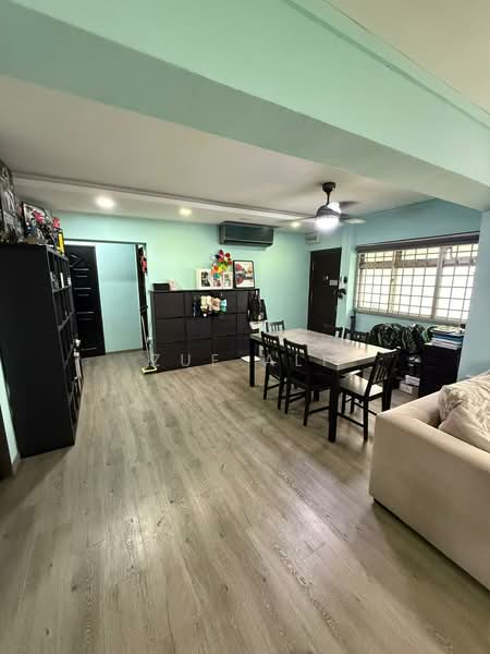 852 Jurong West Street 81, 852 Jurong West Street 81, 3 Bedrooms, 1,152 sqft, HDB Flat For Sale, by Zue Ali, 500190696 - Living Room - PropertyGuru.com.sg