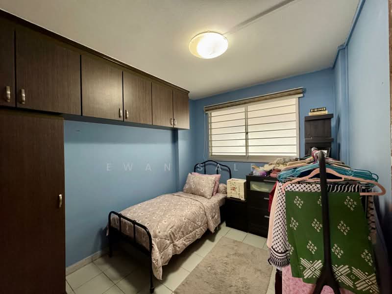 873 Tampines Street 84, 873 Tampines Street 84, 4 Bedrooms, 1,119 sqft, HDB Flat For Sale, by Ewan Saleh, 500190707 - Bedroom - PropertyGuru.com.sg