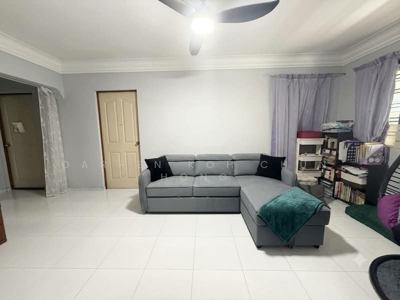 835 Woodlands Street 83, 835 Woodlands Street 83, 4 Bedrooms, 1,582 sqft, HDB Flat For Sale, by Darren Koh Chun Hong, 500190708 - Living Room - PropertyGuru.com.sg