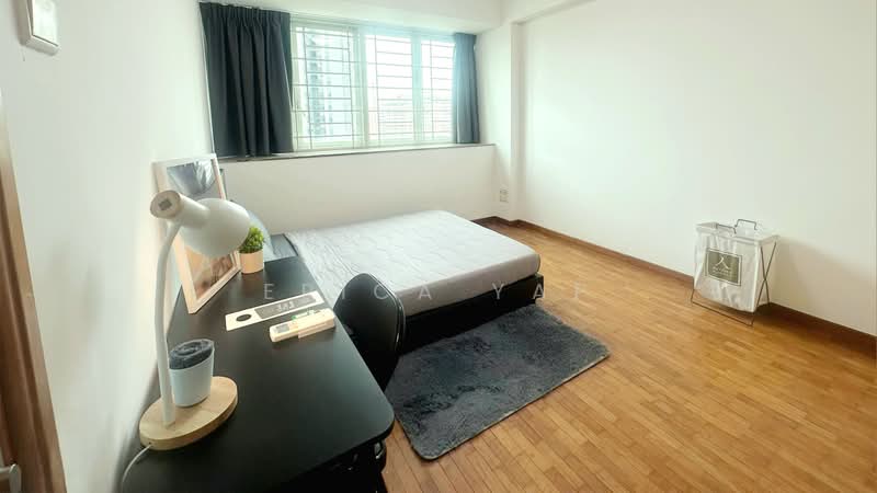 Queens, 16 Stirling Road, Room Rental, 200 sqft, Condominium For Rent, by Erica Yap, 500190709 - Bedroom - PropertyGuru.com.sg