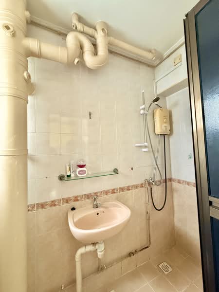 101A Punggol Field, 101A Punggol Field, Room Rental, 100 sqft, HDB Flat For Rent, by Joey Tan, 500190715 - Bathroom - PropertyGuru.com.sg