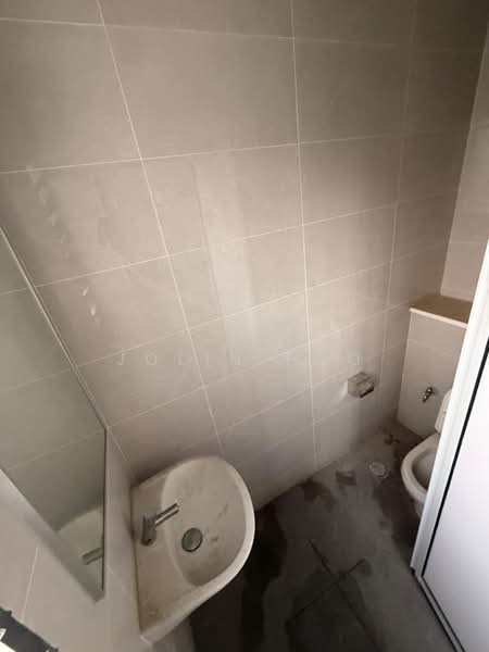 Ascent @ Gambas, 6 Gambas Way, 1,733 sqft, Factory / Workshop (B2) For Rent, by Jolin Foo, 500190728 - Bathroom - CommercialGuru.com.sg