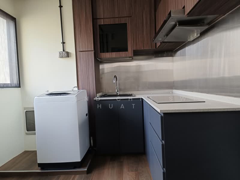 454 Tampines Street 42, 454 Tampines Street 42, 4 Bedrooms, 1,421 sqft, HDB Flat For Sale, by Raymond Chia Swee Huat, 500190732 - Kitchen - PropertyGuru.com.sg