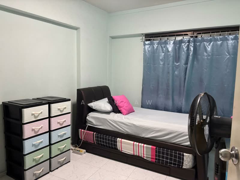 319 Sembawang Close, 319 Sembawang Close, 3 Bedrooms, 1,087 sqft, HDB Flat For Sale, by Aden Aw, 500190736 - Bedroom - PropertyGuru.com.sg
