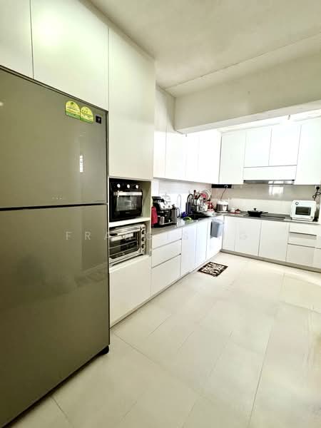 19 Bedok South Road, 19 Bedok South Road, 3 Bedrooms, 1,259 sqft, HDB Flat For Sale, by Francis Ng, 500190741 - Kitchen - PropertyGuru.com.sg