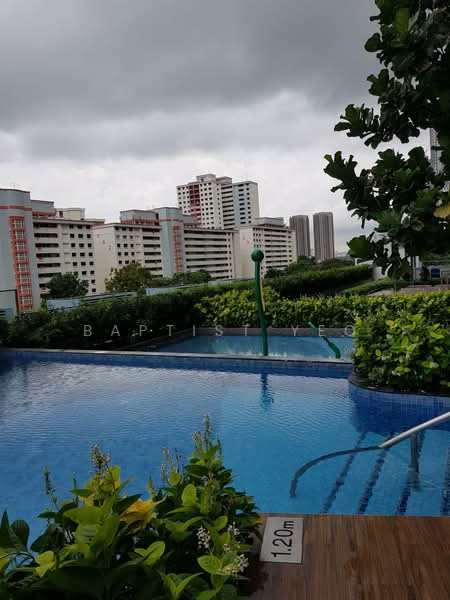 Queens Peak, 1 Dundee Road, 1 Bedroom, 441 sqft, Condominium For Rent, by Baptist Yeo, 500190752 - Pool - PropertyGuru.com.sg
