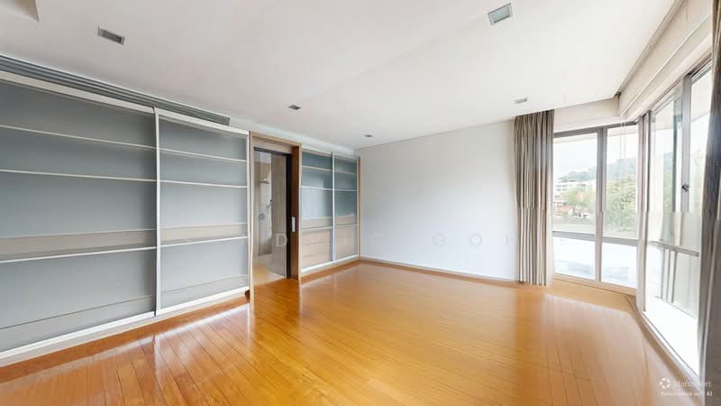 Semi-D @ Beauty World Vicinity, near MRT, Pei Hwa Pri Schl, , 6 Bedrooms, 4,998 sqft, Semi-Detached House For Sale, by Sindric Goh, 500190755 - Bedroom - PropertyGuru.com.sg