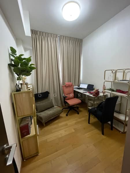 The Gazania, 5 How Sun Drive, 2 Bedrooms, 700 sqft, Condominium For Rent, by Teo Garrick, 500190761 - Study - PropertyGuru.com.sg