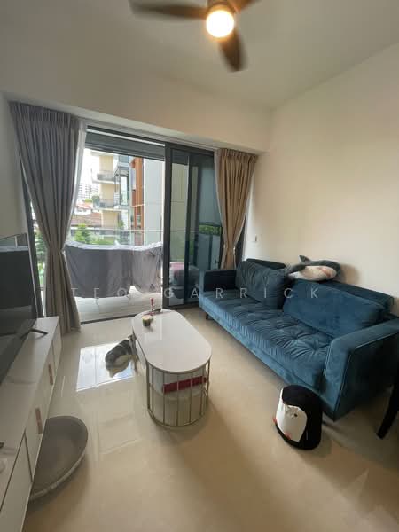 The Gazania, 5 How Sun Drive, 2 Bedrooms, 700 sqft, Condominium For Rent, by Teo Garrick, 500190761 - Living Room - PropertyGuru.com.sg
