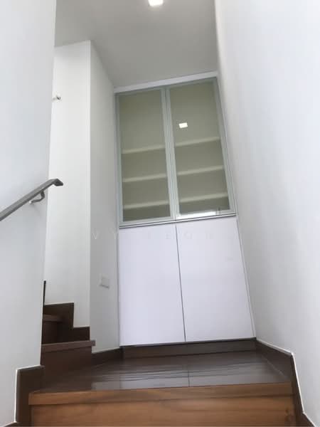 2 RVG, 2 River Valley Grove, 1 Bedroom, 689 sqft, Apartment For Sale, by Ivy Leong, 500190794 - Stairs to bedroom - PropertyGuru.com.sg