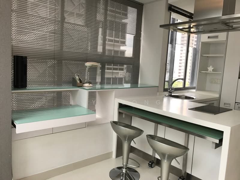 2 RVG, 2 River Valley Grove, 1 Bedroom, 689 sqft, Apartment For Sale, by Ivy Leong, 500190794 - Sliding dining table - PropertyGuru.com.sg