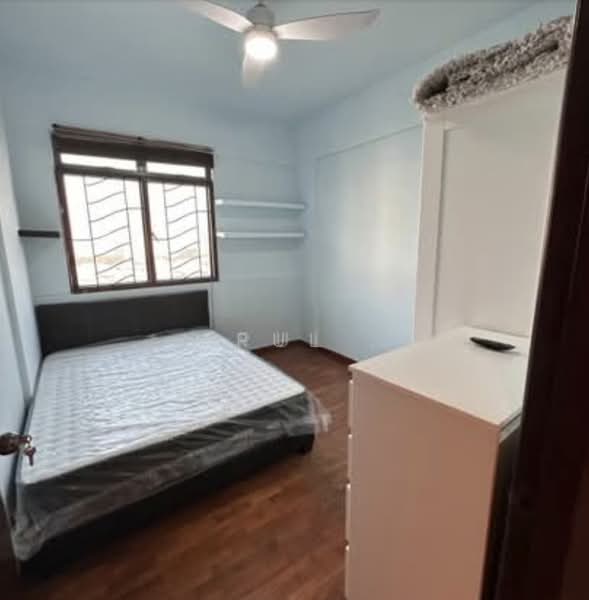 Summerdale, 2 Boon Lay Drive, 3 Bedrooms, 1,217 sqft, Condominium For Sale, by Arul ., 500190796 - Bedroom - PropertyGuru.com.sg