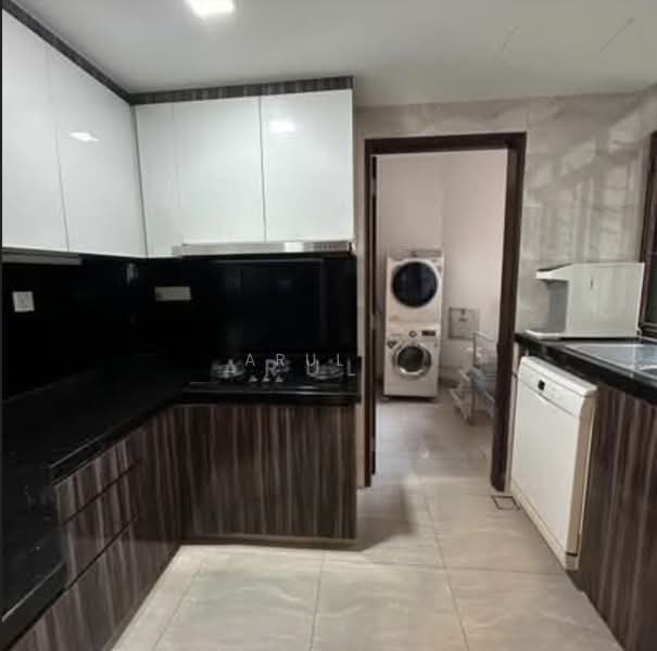 Summerdale, 2 Boon Lay Drive, 3 Bedrooms, 1,217 sqft, Condominium For Sale, by Arul ., 500190796 - Kitchen - PropertyGuru.com.sg
