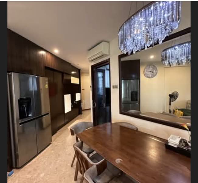 Summerdale, 2 Boon Lay Drive, 3 Bedrooms, 1,217 sqft, Condominium For Sale, by Arul ., 500190796 - Dining Room - PropertyGuru.com.sg
