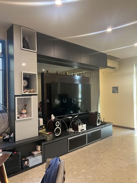 Summerdale, 2 Boon Lay Drive, 3 Bedrooms, 1,217 sqft, Condominium For Sale, by Arul ., 500190796 - Living Room - PropertyGuru.com.sg