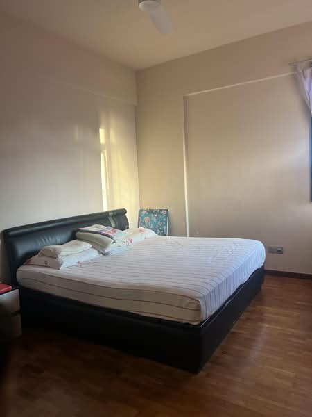 Summerdale, 2 Boon Lay Drive, 3 Bedrooms, 1,217 sqft, Condominium For Sale, by Arul ., 500190796 - Bedroom - PropertyGuru.com.sg