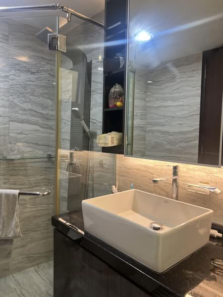 Summerdale, 2 Boon Lay Drive, 3 Bedrooms, 1,217 sqft, Condominium For Sale, by Arul ., 500190796 - Bathroom - PropertyGuru.com.sg