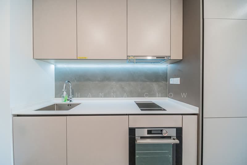 Sengkang Grand Residences, 74 Compassvale Bow, 1 Bedroom, 474 sqft, Condominium For Sale, by Johanna Chow, 500190803 - Kitchen - PropertyGuru.com.sg