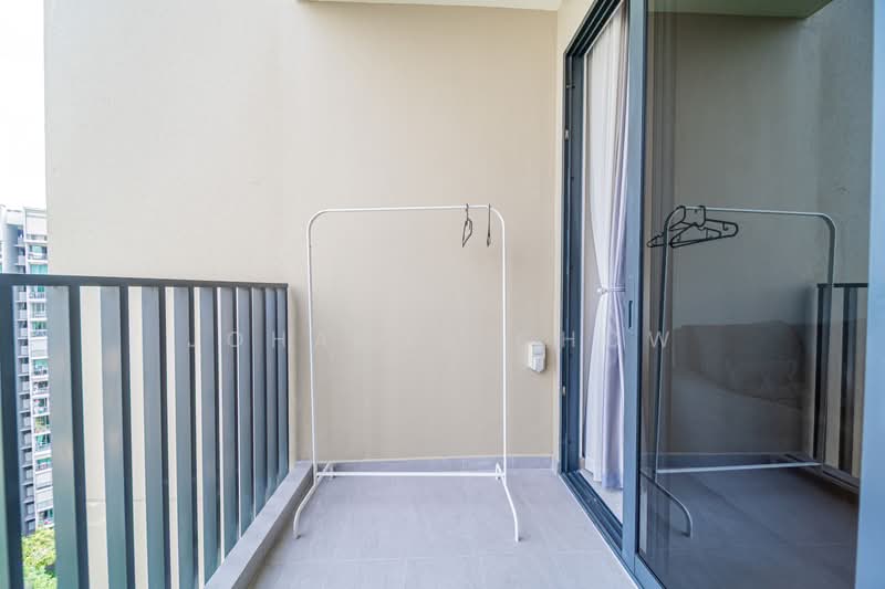 Sengkang Grand Residences, 74 Compassvale Bow, 1 Bedroom, 474 sqft, Condominium For Sale, by Johanna Chow, 500190803 - Balcony - PropertyGuru.com.sg