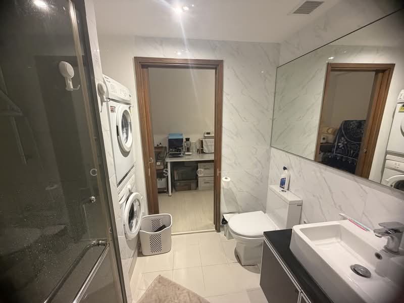 Loft @ Nathan, 31 Nathan Road, 1 Bedroom, 452 sqft, Condominium For Rent, by Chris Cheong, 500190808 - Bathroom - PropertyGuru.com.sg