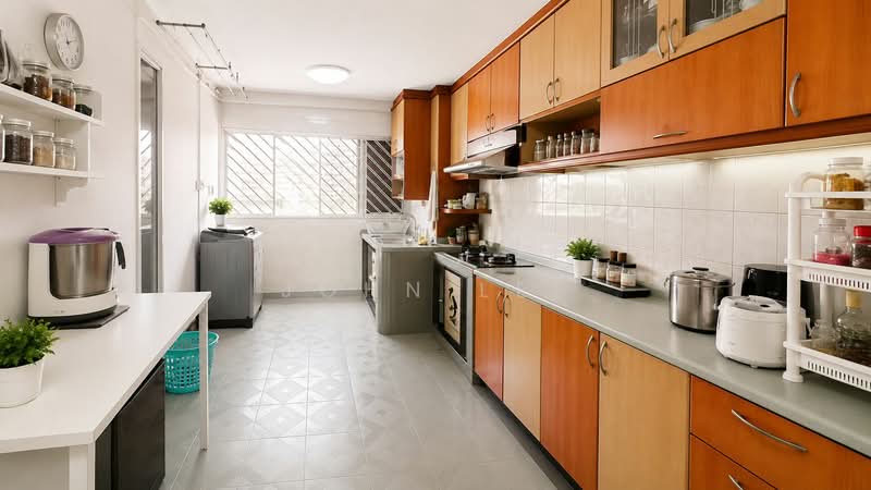 183 Bukit Batok West Avenue 8, 183 Bukit Batok West Avenue 8, 3 Bedrooms, 980 sqft, HDB Flat For Sale, by John Lee, 500190818 - Kitchen - PropertyGuru.com.sg