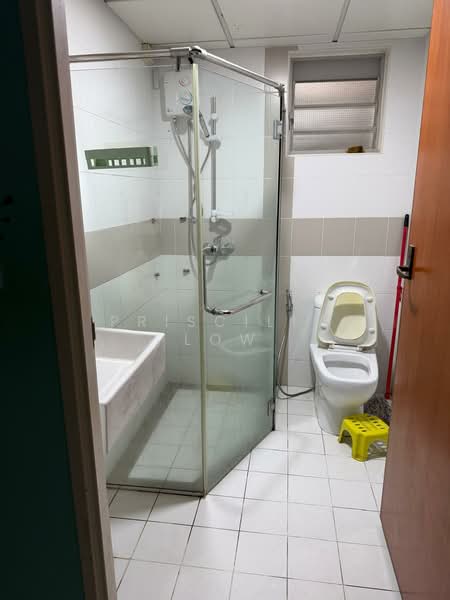 301A Punggol Central, 301A Punggol Central, Room Rental, 100 sqft, HDB Flat For Rent, by Priscilla Low, 500190826 - Bathroom - PropertyGuru.com.sg