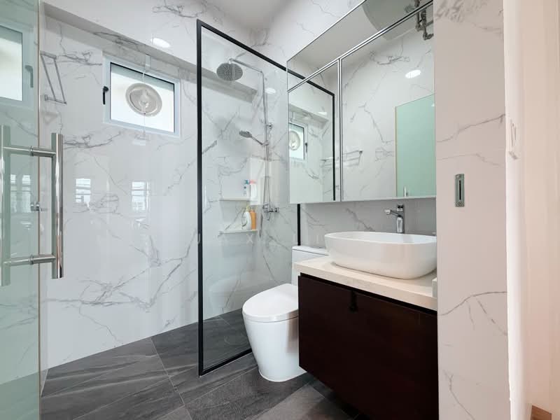 282A Sengkang East Avenue, 282A Sengkang East Avenue, 3 Bedrooms, 990 sqft, HDB Flat For Sale, by Jax Lim, 500190836 - Common Bathroom - PropertyGuru.com.sg