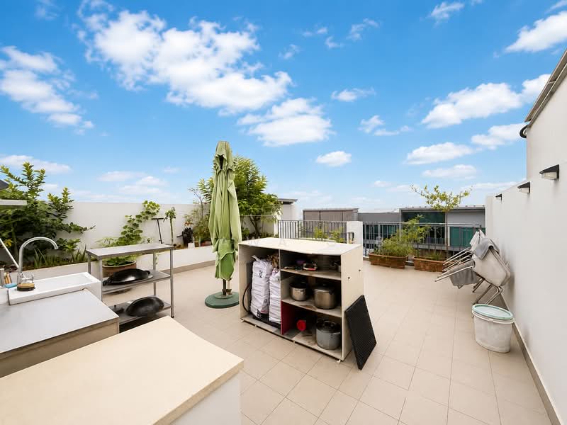 Esparina Residences, 115 Compassvale Bow, 3 Bedrooms, 1,776 sqft, Executive Condominium For Sale, by Shawa G B, 500190847 - Roof Terrace - PropertyGuru.com.sg