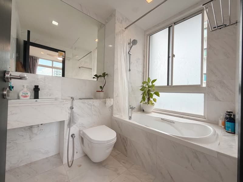 D'Ixoras, 23 Minbu Road, 2 Bedrooms, 840 sqft, Apartment For Sale, by Jax Lim, 500190859 - Master Bathroom - PropertyGuru.com.sg