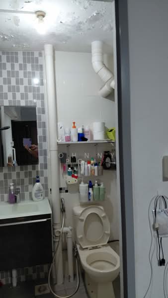 205 Yishun Street 21, 205 Yishun Street 21, Room Rental, 130 sqft, HDB Flat For Rent, by Johnny Poh, 500190866 - Bathroom - PropertyGuru.com.sg