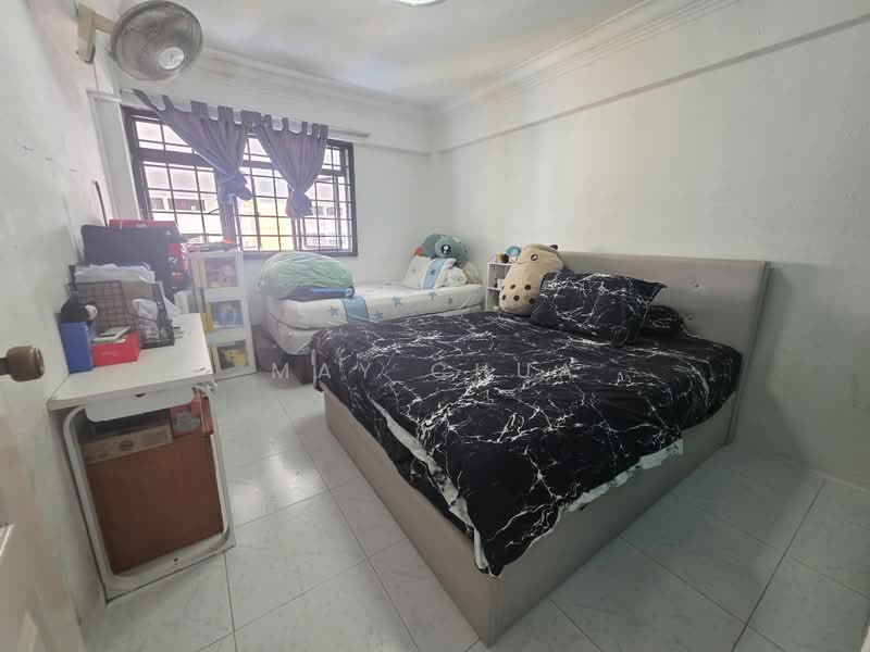 118 Serangoon North Avenue 1, 118 Serangoon North Avenue 1, 3 Bedrooms, 980 sqft, HDB Flat For Sale, by May Chua, 500190875 - Bedroom 3 - PropertyGuru.com.sg