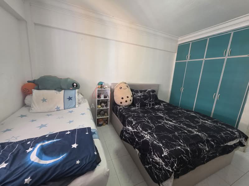 118 Serangoon North Avenue 1, 118 Serangoon North Avenue 1, 3 Bedrooms, 980 sqft, HDB Flat For Sale, by May Chua, 500190875 - Bedroom 3 - PropertyGuru.com.sg