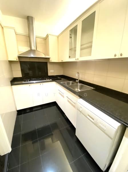 Orchard Scotts, 11 Anthony Road, 3 Bedrooms, 1,647 sqft, Condominium For Rent, by Ruth Ng, 500190882 - Kitchen - PropertyGuru.com.sg
