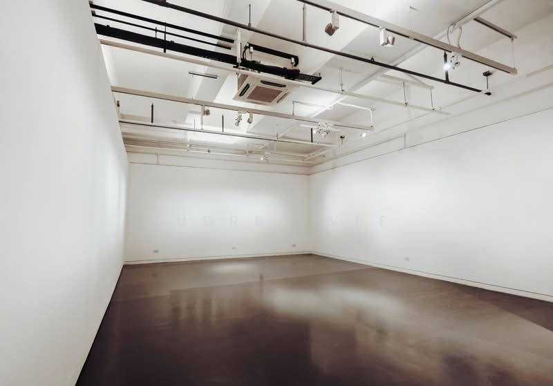 Retail / Light Cafe space at Dhoby Ghaut, Dhoby Ghaut / Bencoolen / Bras Basah, 1,100 sqft, Food & Beverage For Rent, by Audrey Wee, 500190883 - Interior - CommercialGuru.com.sg