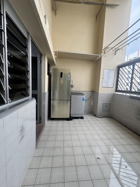 387 Yishun Ring Road, 387 Yishun Ring Road, 4 Bedrooms, 1,572 sqft, HDB Flat For Rent, by Annie Lee, 500190885 - Balcony - PropertyGuru.com.sg