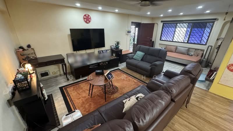 401 Jurong West Street 42, 401 Jurong West Street 42, 3 Bedrooms, 1,453 sqft, HDB Flat For Sale, by Gibson Ho, 500190889 - Living Room - PropertyGuru.com.sg