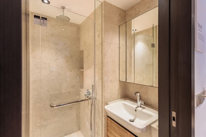 Pullman Residences, 18 Dunearn Road, 2 Bedrooms, 667 sqft, Condominium For Rent, by Lester Lee, 500190899 - Bathroom - PropertyGuru.com.sg
