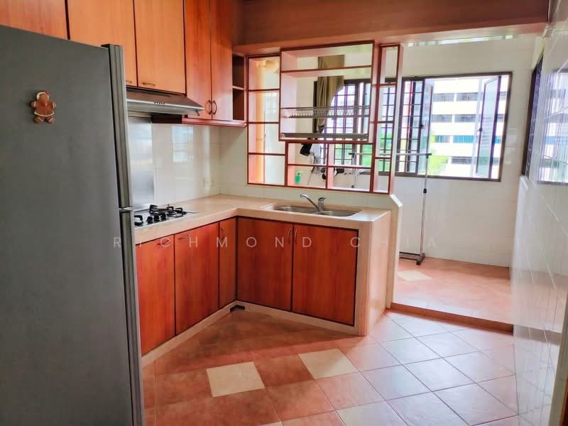 223D Compassvale Walk, 223D Compassvale Walk, 3 Bedrooms, 1,313 sqft, HDB Flat For Rent, by Richmond Chia, 500190903 - Kitchen - PropertyGuru.com.sg
