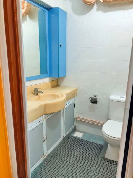 223D Compassvale Walk, 223D Compassvale Walk, 3 Bedrooms, 1,313 sqft, HDB Flat For Rent, by Richmond Chia, 500190903 - Bathroom - PropertyGuru.com.sg