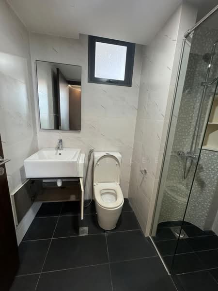 Symphony Suites, 1 Yishun Close, 3 Bedrooms, 786 sqft, Condominium For Rent, by Annie Lee, 500190904 - Bathroom - PropertyGuru.com.sg