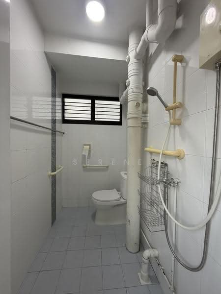 269 Tampines Street 21, 269 Tampines Street 21, Pasir Ris / Tampines, 2 Bedrooms, 807 sqft, HDB Flat For Sale, by Serene Chua, 500190916 - Bathroom - PropertyGuru.com.sg