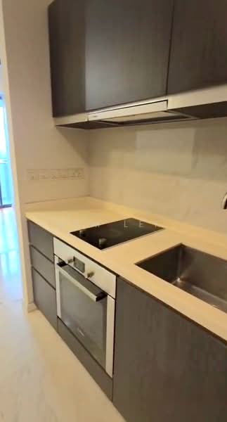 Spottiswoode 18, 18 Spottiswoode Park Road, 2 Bedrooms, 657 sqft, Condominium For Rent, by Sam Lek, 500190922 - Kitchen - PropertyGuru.com.sg