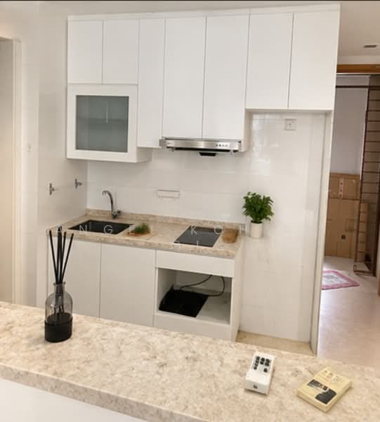 Carabelle, 51 West Coast Way, 2 Bedrooms, 883 sqft, Condominium For Sale, by Angel Koh An Qi, 500190937 - Kitchen - PropertyGuru.com.sg