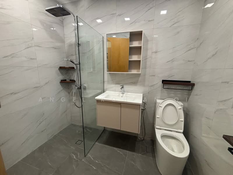 Carabelle, 51 West Coast Way, 2 Bedrooms, 883 sqft, Condominium For Sale, by Angel Koh An Qi, 500190937 - Bathroom - PropertyGuru.com.sg
