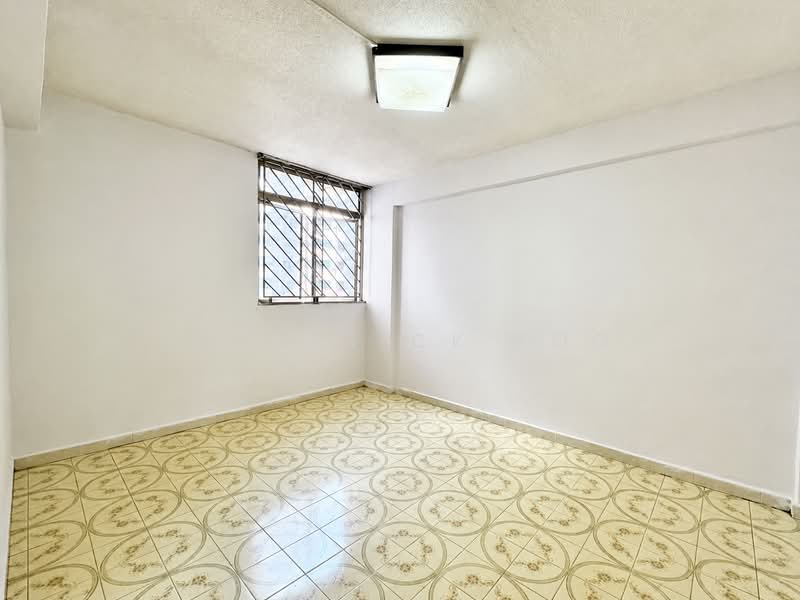 75 Bedok North Road, 75 Bedok North Road, 2 Bedrooms, 635 sqft, HDB Flat For Sale, by Frederick Foo, 500190962 - Bedroom - PropertyGuru.com.sg