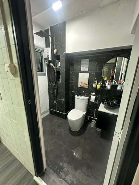 627 Woodlands Avenue 6, 627 Woodlands Avenue 6, 3 Bedrooms, 968 sqft, HDB Flat For Rent, by Asyraf Azman, 500190982 - Bathroom - PropertyGuru.com.sg