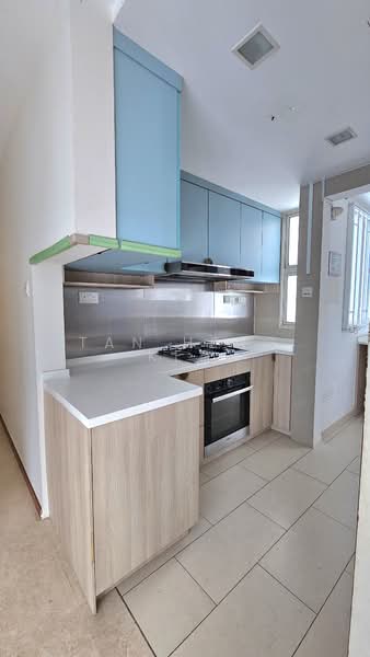 Mera Springs, 83 Carlisle Road, 2 Bedrooms, 1,066 sqft, Condominium For Sale, by Tan Heng Kee, 500190989 - Kitchen - PropertyGuru.com.sg