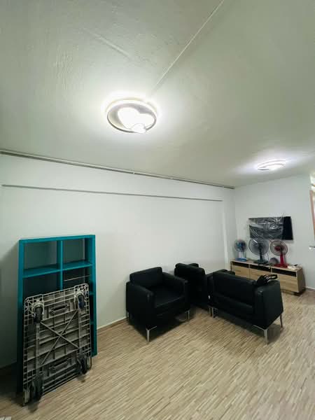 531 Jurong West Street 52, 531 Jurong West Street 52, 2 Bedrooms, 721 sqft, HDB Flat For Rent, by Dave Ng, 500190993 - Living Room - PropertyGuru.com.sg