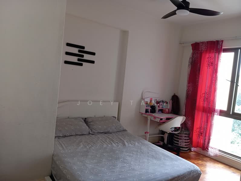 Parkview Apartments, 5 Bukit Batok Street 25, 2 Bedrooms, 1,141 sqft, Apartment For Sale, by Joey Tan, 500191002 - Bedroom - PropertyGuru.com.sg